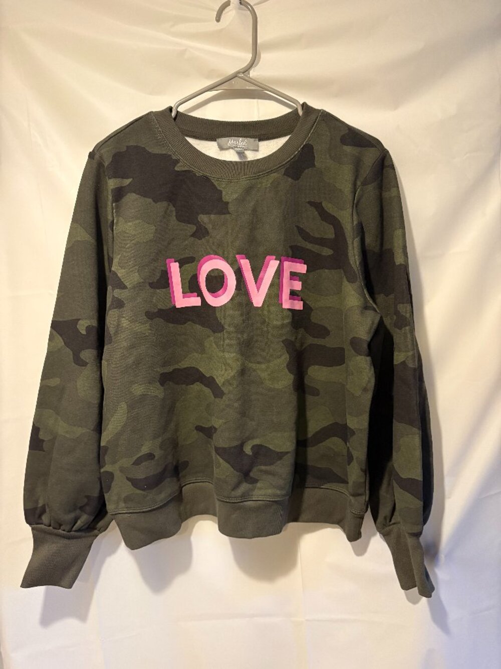 NWT Women Marled Size XL Camoflauge Crewneck LOVE Sweatshirt
